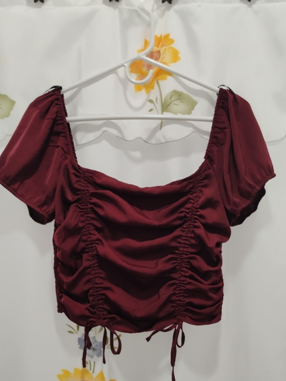 Forever 21 Burgundy Ruched Short-Sleeve Crop Top Size L